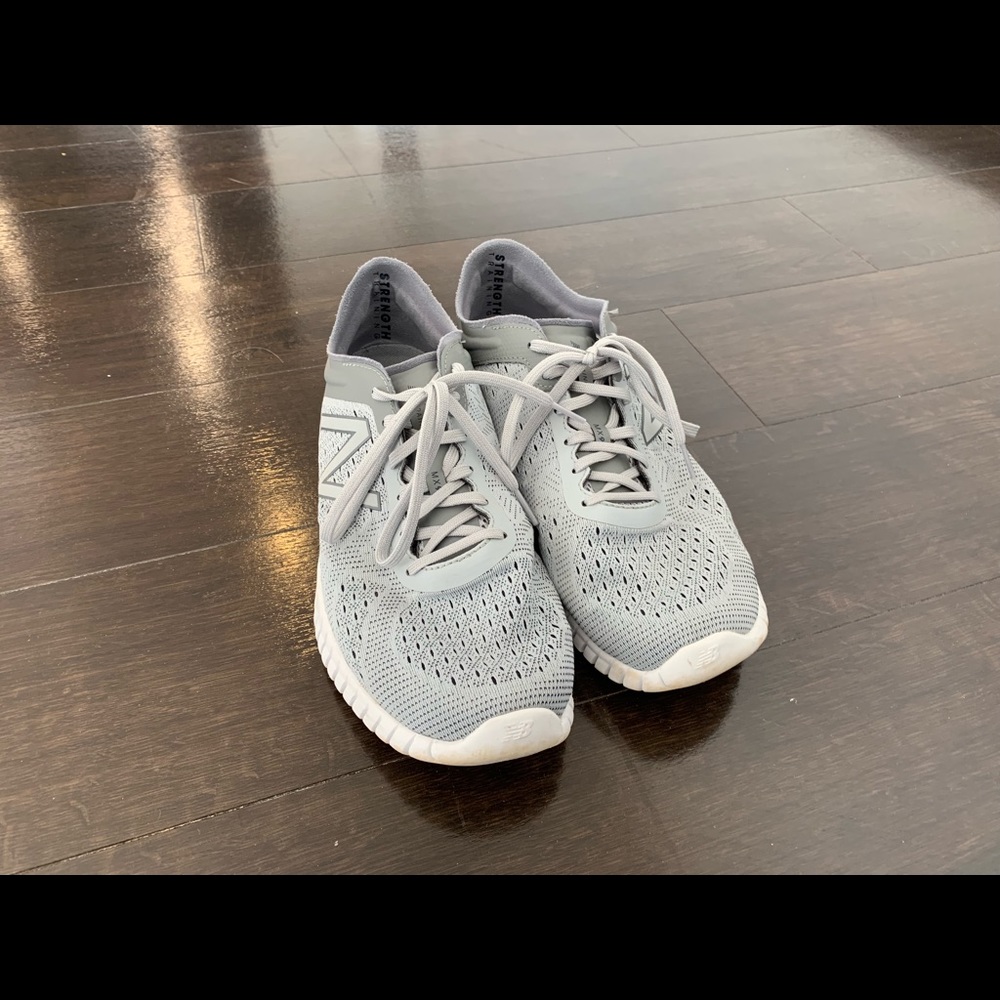 New balance “Famtom Fit”